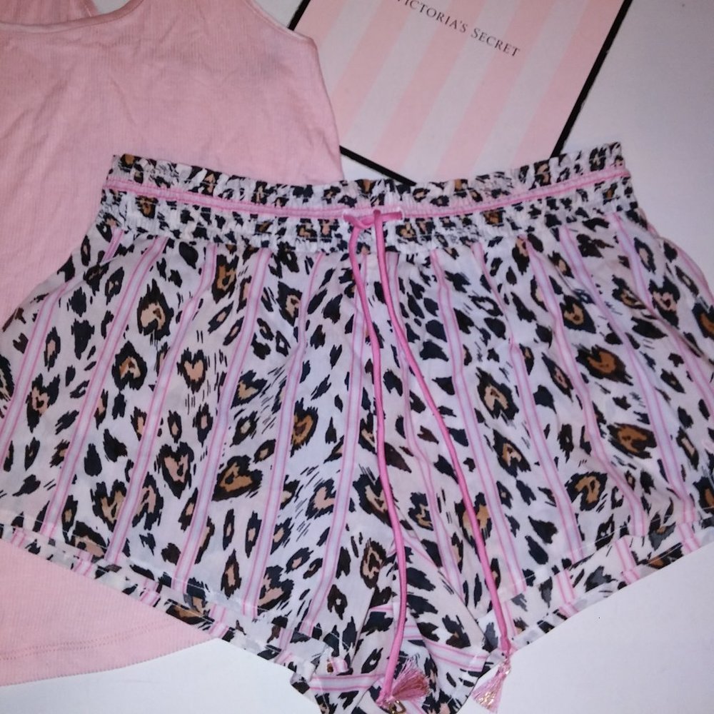 Victoria Secret Pajama Set - Picture 4 of 6